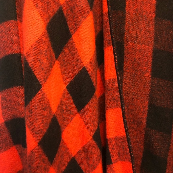 Zara plaid red poncho - cozy for outdoor nights by the fire pit and into fall - Picture 5 of 8